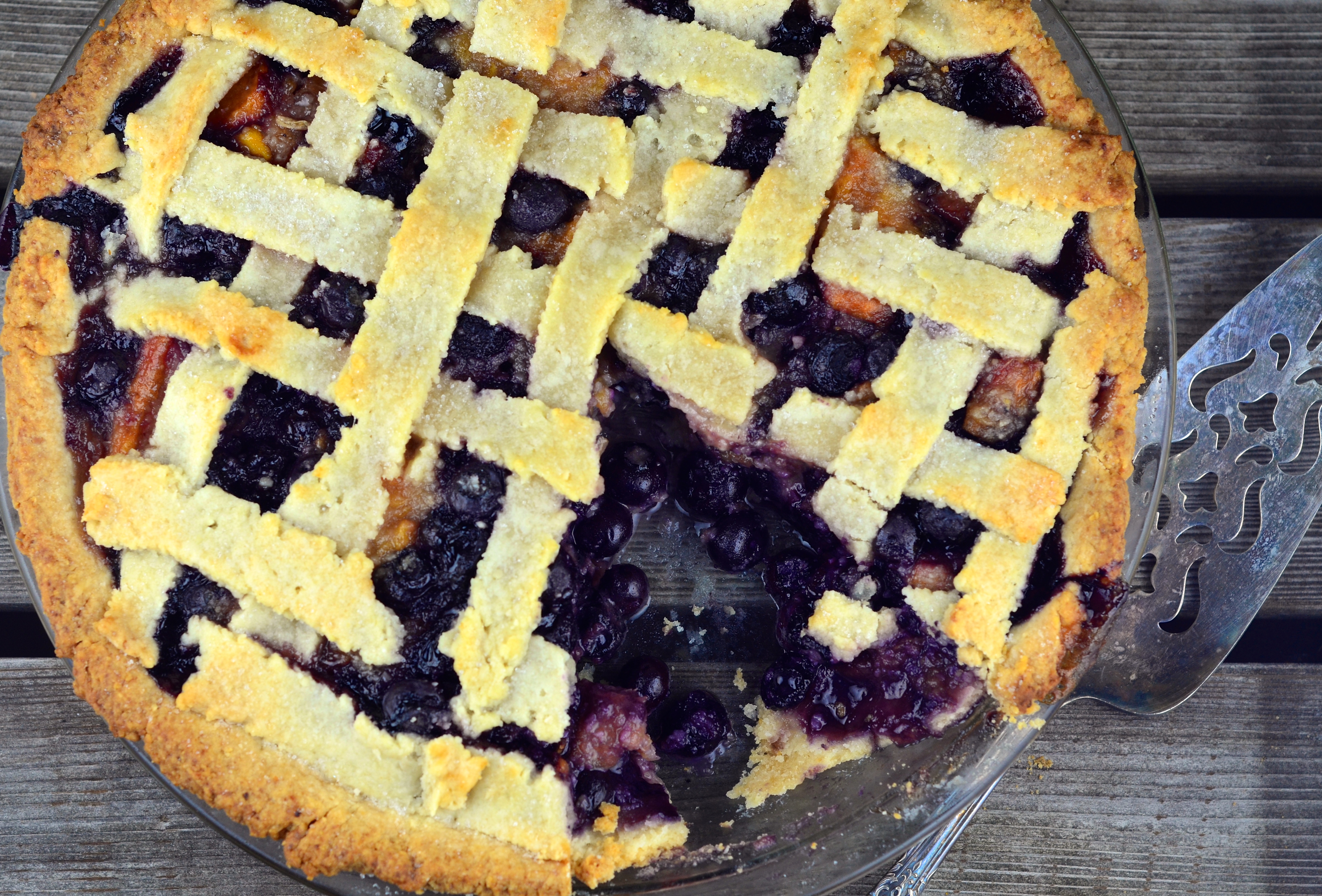 Vegan Blueberry Peach Pie