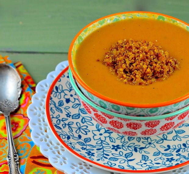 Creamy spicy vegan carrot soup
