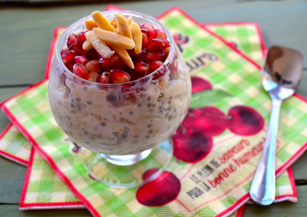 Make ahead oatmeal, chia seeds, almonds, pomegranates and greek yogurt.  If you have 7 minutes before you go to sleep you will breakfast ready when you wake up.