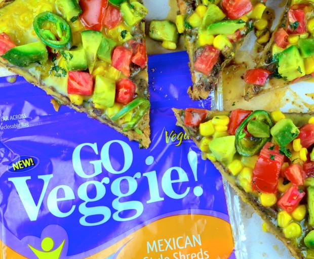 Mexican Style Vegan Pizza #Pizza #vegan #GoVeggie #avocado #Beans #Tomato #corn #summer
