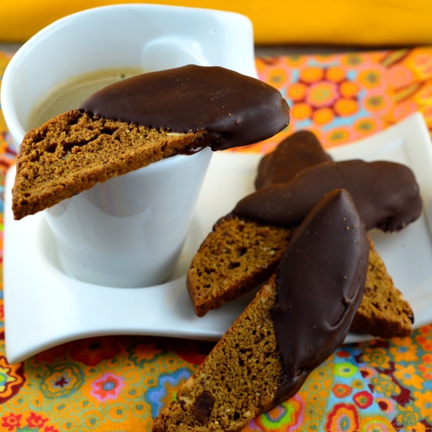 Hazelnut & Coffee biscotti #Vegan #coffee #Chocolate #biscotti #cookies #Sodelicious #kosher