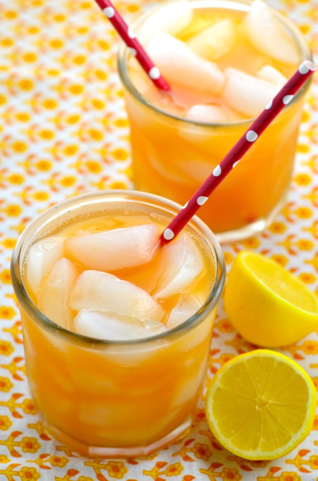 Refreshing Nectarine Lemonade Perfect for summer picnics and BBQ