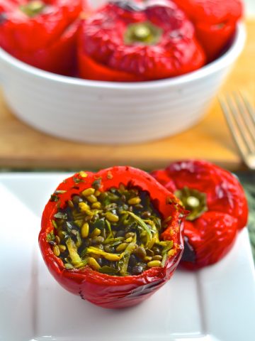 Freekeh and lentil Stuffed peppers - Tasty main dish to satisfy your vegan, vegetarian guests as well as your meat eating ones.