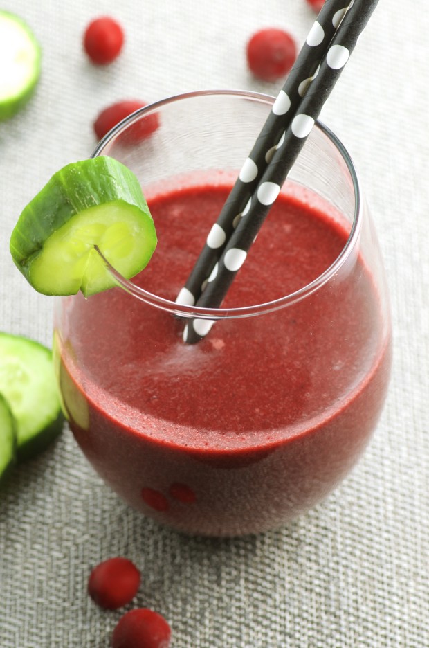 Start the new year right with this delicious detox smoothie