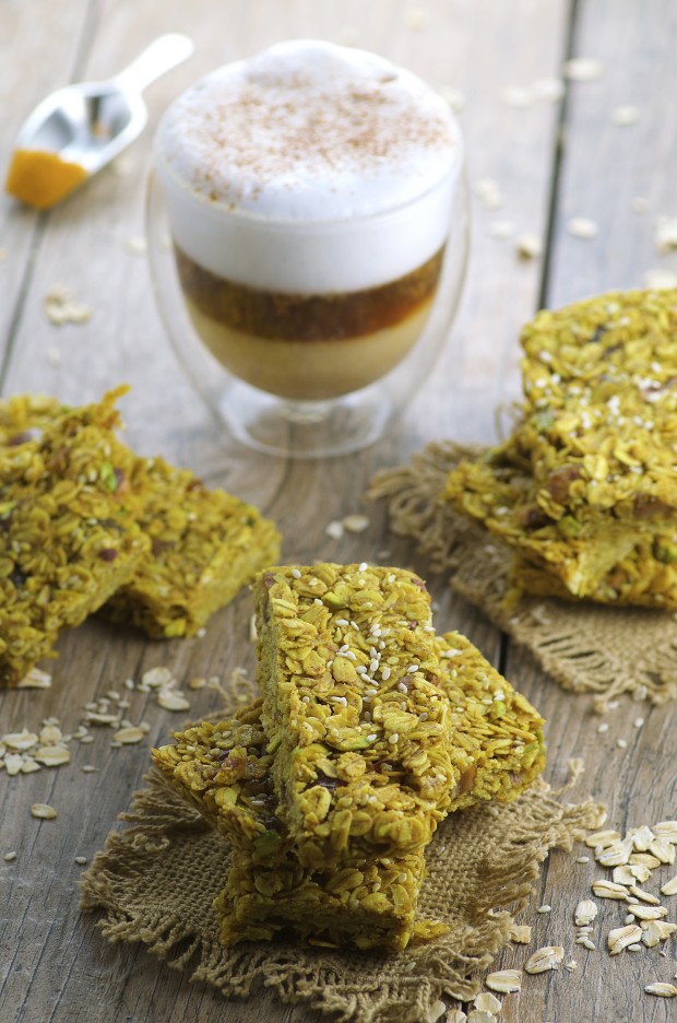 Turmeric Tahini nut and seed granola bars - Perfectly spiced and naturally sweetened