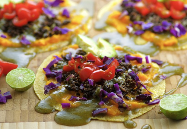 Sweet butternut squash, earthy mushrooms, fresh tomatoes, creamy avocado and crunchy purple cabbage, make this a super flavorful vegan taco. Do you like it spicy, top it with some green dragon spicy sauce.