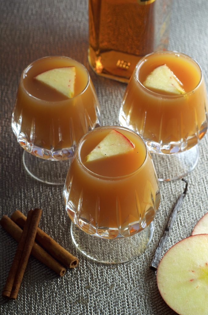 Warm up this winter season with this Apple Cider Hot Toddy. Sweet, smokey and delicious!
