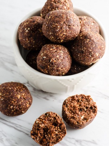 Cocoa Nut Energy Balls - great as a pre or post workout snack, after school snack or afternoon pick me up. Vegan