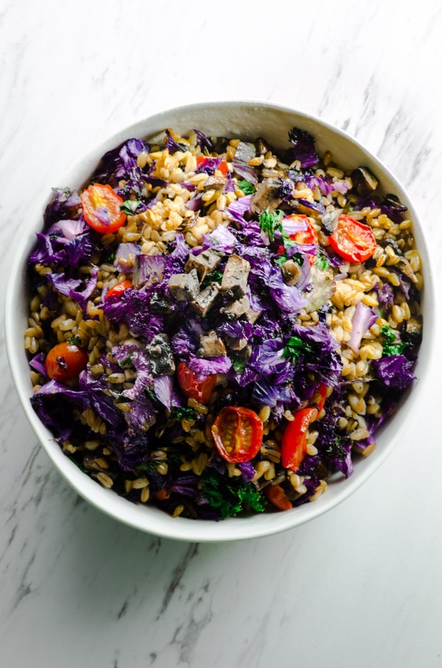 Purple Kale Farro Bowl - Super healthy vegetables, filling whole grain farro make a delicious vegetarian and vegan main dish.