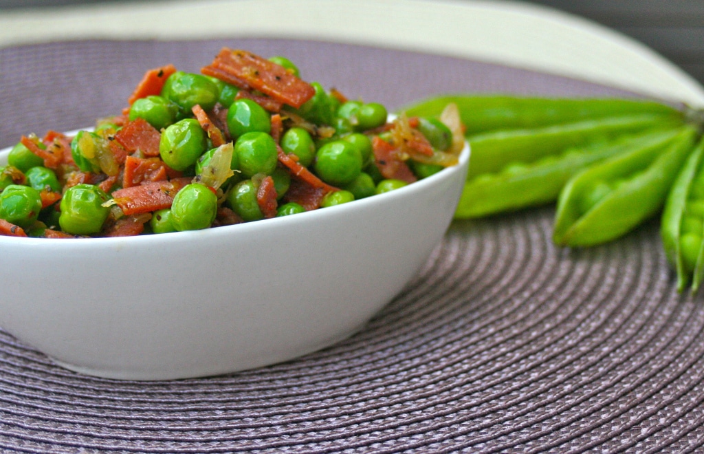 Fresh Peas with Vegan "Bacon"