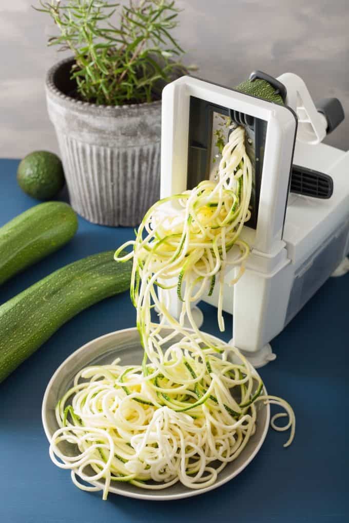 Making zucchini noodles with spiralizer